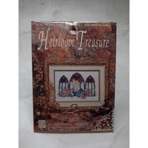 Designs For The Needle Heirloom Treasure Praying Hands 5236 5x7